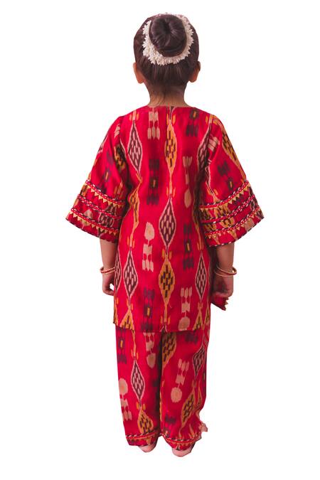 Buy Chotibuti Red Chanderi Mirrors Ikat Pattern Work Kurta With Salwar Buy_Chotibuti_Red Chanderi Mirrors Ikat Pattern Work Kurta With Salwar