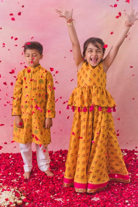 Chotibuti Yellow Chanderi, Linen Tassels Wildbloom Garden Print Peplum Top With Sharara Online at Aza Fashions Chotibuti_Yellow Chanderi, Linen Tassels Wildbloom Garden Print Peplum Top With Sharara _Online_at_Aza_Fashions