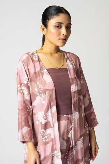 Klad Pink Crepe Printed Dots Jacket Open Neck And Abstract Pant Set at Aza Fashions Klad_Pink Crepe Printed Dots Jacket Open Neck And Abstract Pant Set_at_Aza_Fashions