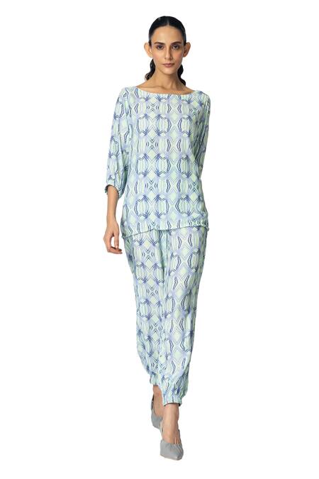 Klad Green Crepe Printed Rhombus Boat Neck Top And Jogger Pant Set Online at Aza Fashions Klad_Green Crepe Printed Rhombus Boat Neck Top And Jogger Pant Set_Online_at_Aza_Fashions