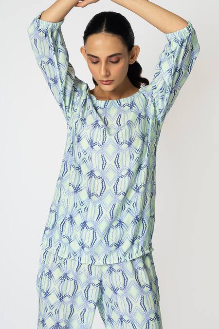 Buy Klad Green Crepe Printed Rhombus Boat Neck Top And Jogger Pant Set Buy_Klad_Green Crepe Printed Rhombus Boat Neck Top And Jogger Pant Set