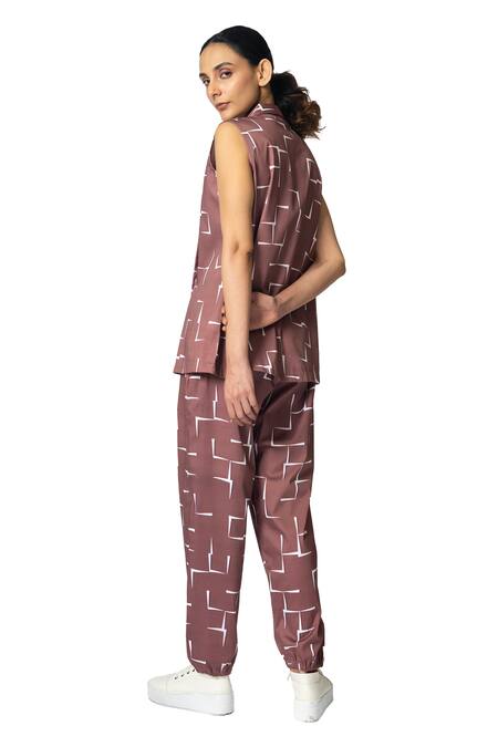 Klad Pink Cotton Print Geometric Lapel Collar Vest With Pant at Aza Fashions Klad_Pink Cotton Print Geometric Lapel Collar Vest With Pant_at_Aza_Fashions