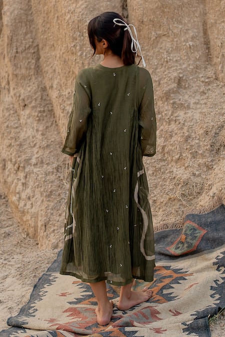 Shop Nirjara Green Chanderi Cotton Embroidery Keyhole Neck Ruzgar Resham Dress at Aza Fashions Shop_Nirjara_Green Chanderi Cotton Embroidery Keyhole Neck Ruzgar Resham Dress _at_Aza_Fashions