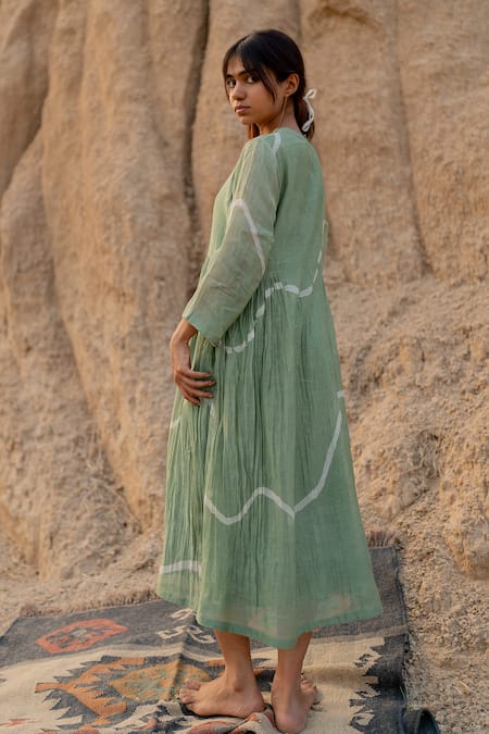 Buy_Nirjara_Green Chanderi Cotton Round Neck Kara Line Hand Painted Dress 