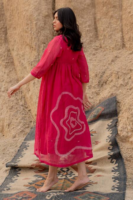 Shop_Nirjara_Pink Chanderi Cotton Embroidery V-neck Arazi Stroke Hand Painted Dress _at_Aza_Fashions
