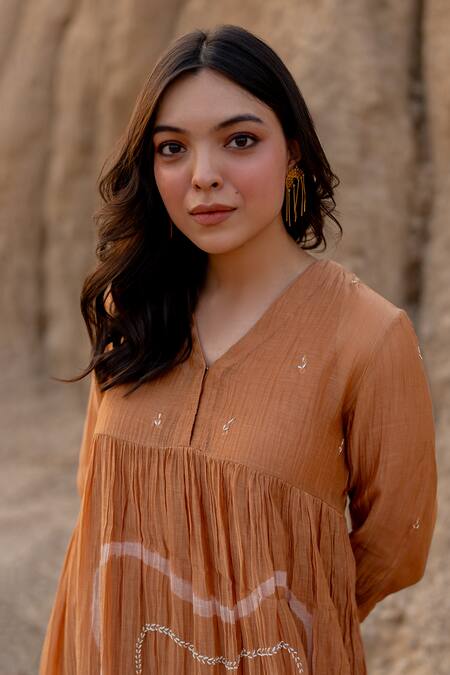 Buy Nirjara Brown Chanderi Cotton Embroidery V-neck Arazi Strokes Hand Painted Dress Buy_Nirjara_Brown Chanderi Cotton Embroidery V-neck Arazi Strokes Hand Painted Dress