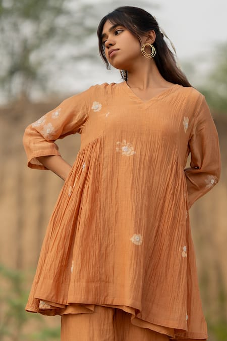 Buy_Nirjara_Brown Chanderi Cotton Embroidery, Beads Nara Floral Pattern Kurta And Pant Set _Online_at_Aza_Fashions