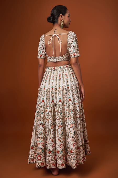 Shop Mehak Murpana Ivory Silk, Crepe, Net Sequins, Embroidery V-neck Thread And Blouse Lehenga Set at Aza Fashions Shop_Mehak Murpana_Ivory Silk, Crepe, Net Sequins, Embroidery V-neck Thread And Blouse Lehenga Set _at_Aza_Fashions