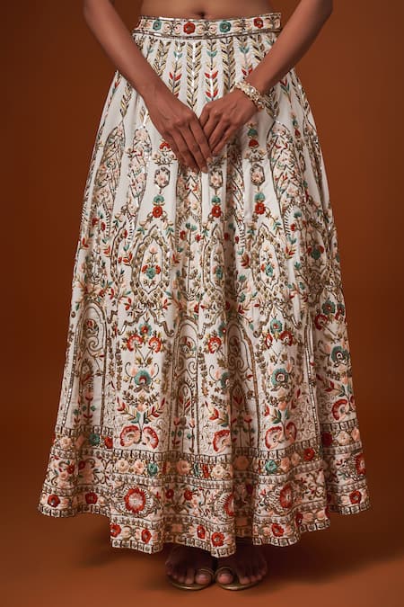 Mehak Murpana Ivory Silk, Crepe, Net Sequins, Embroidery V-neck Thread And Blouse Lehenga Set Online at Aza Fashions Mehak Murpana_Ivory Silk, Crepe, Net Sequins, Embroidery V-neck Thread And Blouse Lehenga Set _Online_at_Aza_Fashions