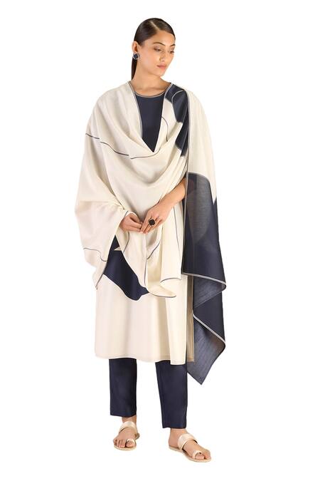 Buy Ampm Blue Chanderi Round Neck Solid Kurta Set With Printed Dupatta Online at Aza Fashions Buy_Ampm_Blue Chanderi Round Neck Solid Kurta Set With Printed Dupatta_Online_at_Aza_Fashions