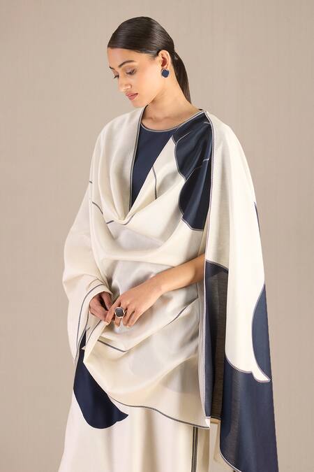 Buy Ampm Blue Chanderi Round Neck Solid Kurta Set With Printed Dupatta Buy_Ampm_Blue Chanderi Round Neck Solid Kurta Set With Printed Dupatta