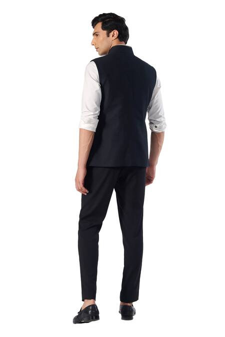 Buy S&N By Shantnu Nikhil Black Cotton Pleated Nehru Jacket Buy_S&N By Shantnu Nikhil_Black Cotton Pleated Nehru Jacket