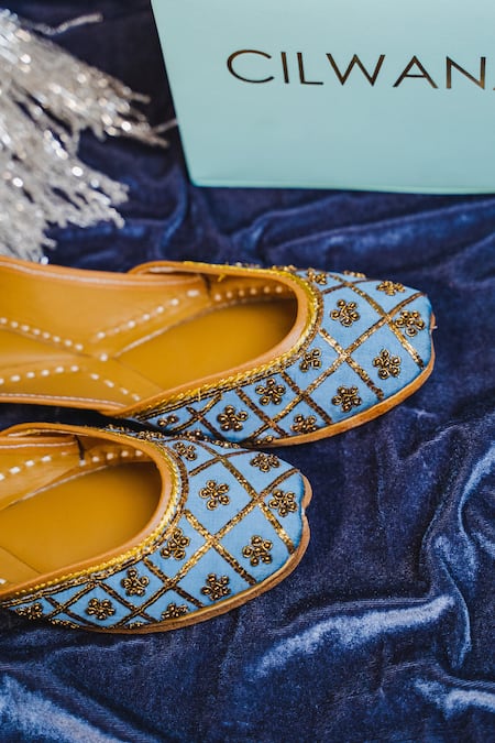 Shop Cilwana Studio Blue Floral Embroidered Juttis at Aza Fashions Shop_Cilwana Studio_Blue Floral Embroidered Juttis _at_Aza_Fashions