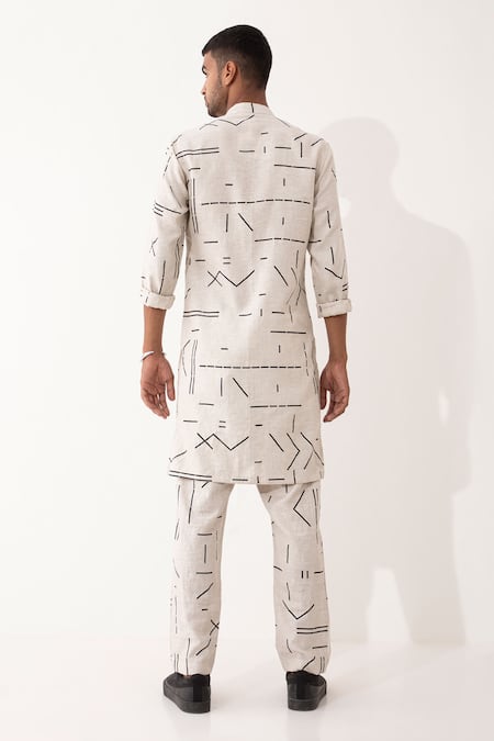 Shop Son Of A Noble Snob Ivory Linen Hazel Contra Printed Kurta And Pant Set at Aza Fashions Shop_Son Of A Noble Snob_Ivory Linen Hazel Contra Printed Kurta And Pant Set _at_Aza_Fashions