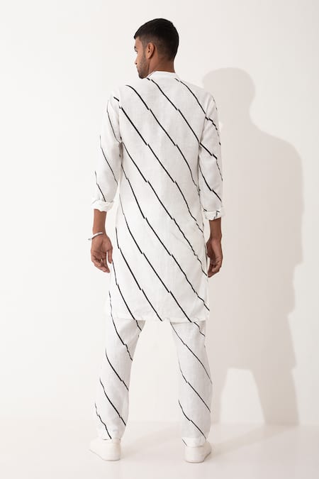 Shop Son Of A Noble Snob White Linen Zander Bias Printed Kurta And Pant Set at Aza Fashions Shop_Son Of A Noble Snob_White Linen Zander Bias Printed Kurta And Pant Set _at_Aza_Fashions