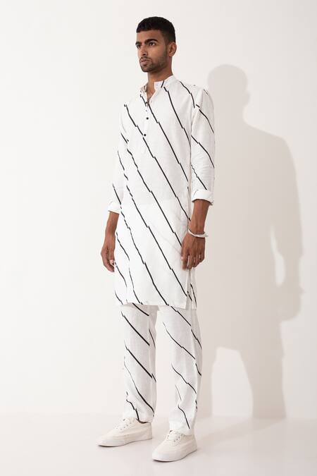 Son Of A Noble Snob White Linen Zander Bias Printed Kurta And Pant Set Online at Aza Fashions Son Of A Noble Snob_White Linen Zander Bias Printed Kurta And Pant Set _Online_at_Aza_Fashions