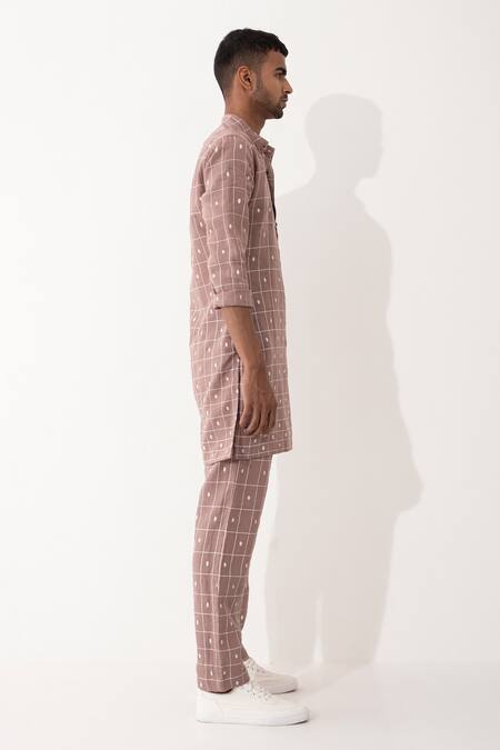 Son Of A Noble Snob_Purple Linen Zander Checker Printed Kurta And Pant Set _at_Aza_Fashions