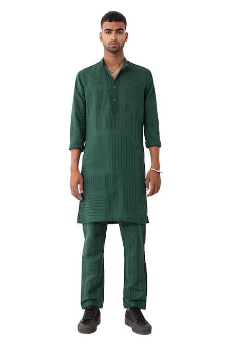 Son Of A Noble Snob Green Linen Tory Reflection Striped Print Kurta And Pant Set Online at Aza Fashions Son Of A Noble Snob_Green Linen Tory Reflection Striped Print Kurta And Pant Set _Online_at_Aza_Fashions