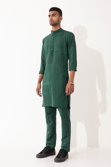 Shop Son Of A Noble Snob Green Linen Tory Reflection Striped Print Kurta And Pant Set Online at Aza Fashions Shop_Son Of A Noble Snob_Green Linen Tory Reflection Striped Print Kurta And Pant Set _Online_at_Aza_Fashions