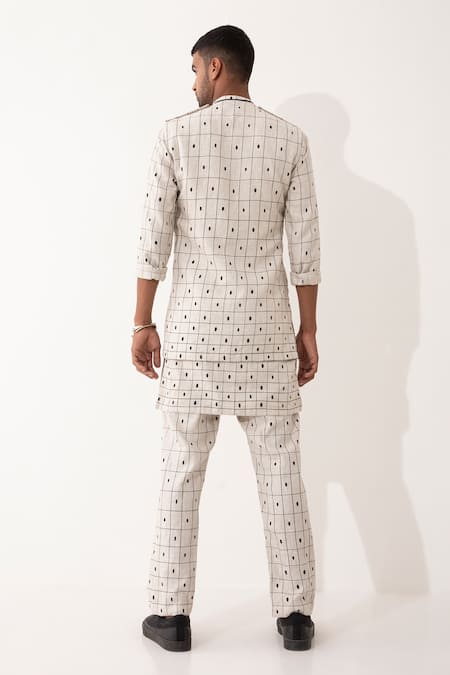 Shop Son Of A Noble Snob Ivory Linen Checkered Bundi And Kurta Set at Aza Fashions Shop_Son Of A Noble Snob_Ivory Linen Checkered Bundi And Kurta Set _at_Aza_Fashions