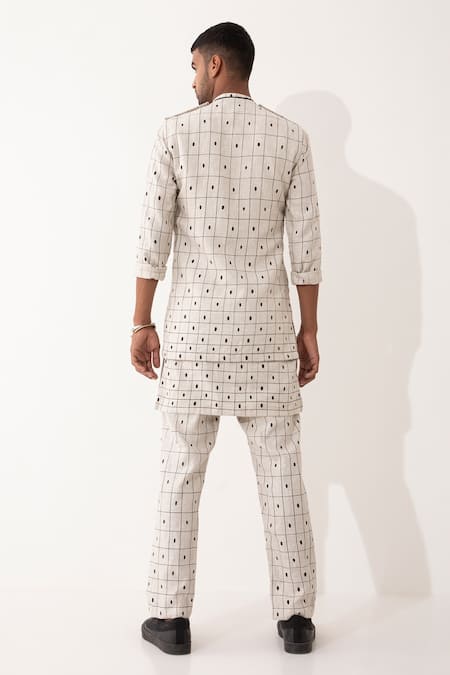 Shop Son Of A Noble Snob Ivory Linen Blot Print Bundi And Kurta Set at Aza Fashions Shop_Son Of A Noble Snob_Ivory Linen Blot Print Bundi And Kurta Set _at_Aza_Fashions