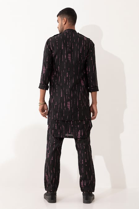 Shop Son Of A Noble Snob Black Linen Printed Bundi With Kurta Set at Aza Fashions Shop_Son Of A Noble Snob_Black Linen Printed Bundi With Kurta Set _at_Aza_Fashions