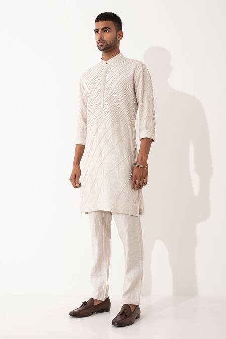 Son Of A Noble Snob Ivory Linen Alistair Straight Kurta With Pant at Aza Fashions Son Of A Noble Snob_Ivory Linen Alistair Straight Kurta With Pant _at_Aza_Fashions