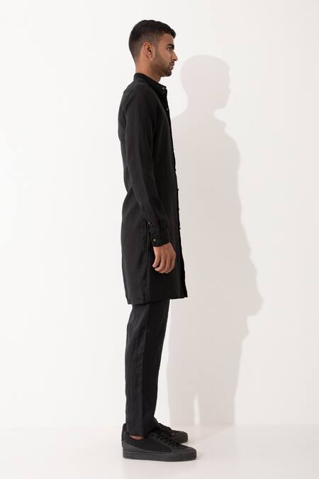 Son Of A Noble Snob Black Linen Kefka Multi-layered Solid Kurta With Pant at Aza Fashions Son Of A Noble Snob_Black Linen Kefka Multi-layered Solid Kurta With Pant _at_Aza_Fashions