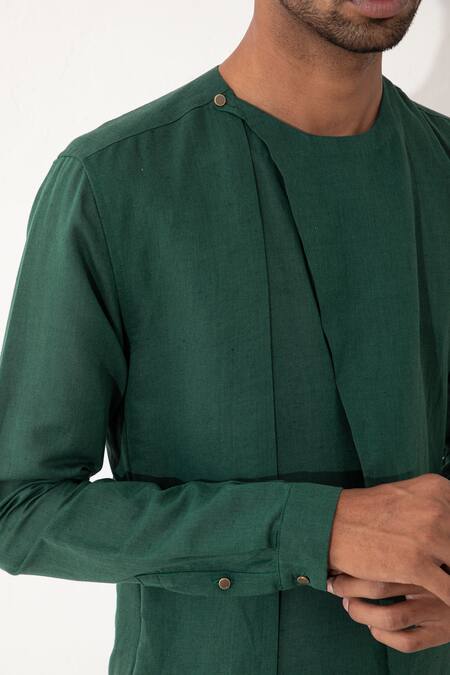 Son Of A Noble Snob Green Linen Kyo Multi-layered Solid Kurta With Pant at Aza Fashions Son Of A Noble Snob_Green Linen Kyo Multi-layered Solid Kurta With Pant _at_Aza_Fashions