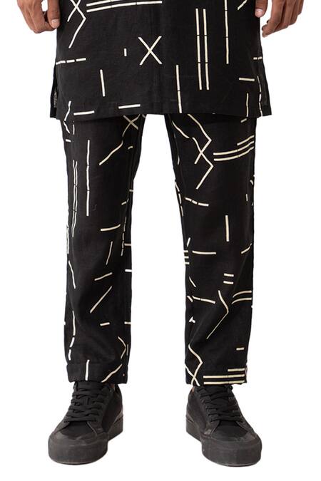 Buy Son Of A Noble Snob Black Linen Hazel Contrast Geometric Print Kurta With Pant Online at Aza Fashions Buy_Son Of A Noble Snob_Black Linen Hazel Contrast Geometric Print Kurta With Pant _Online_at_Aza_Fashions