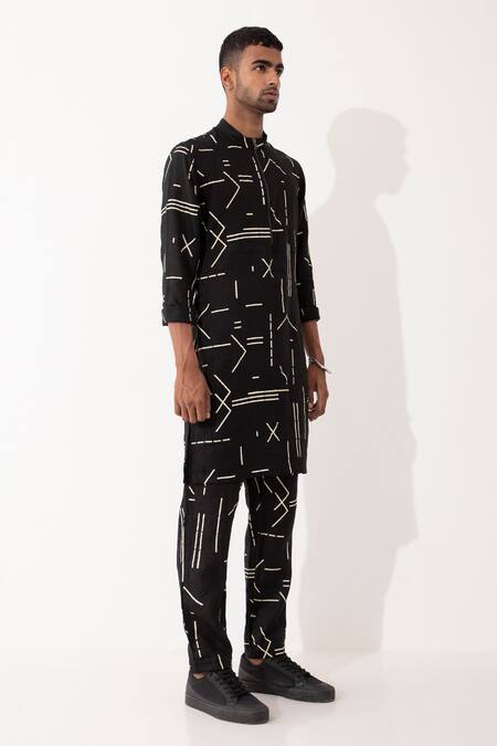Buy Son Of A Noble Snob Black Linen Hazel Contrast Geometric Print Kurta With Pant Buy_Son Of A Noble Snob_Black Linen Hazel Contrast Geometric Print Kurta With Pant