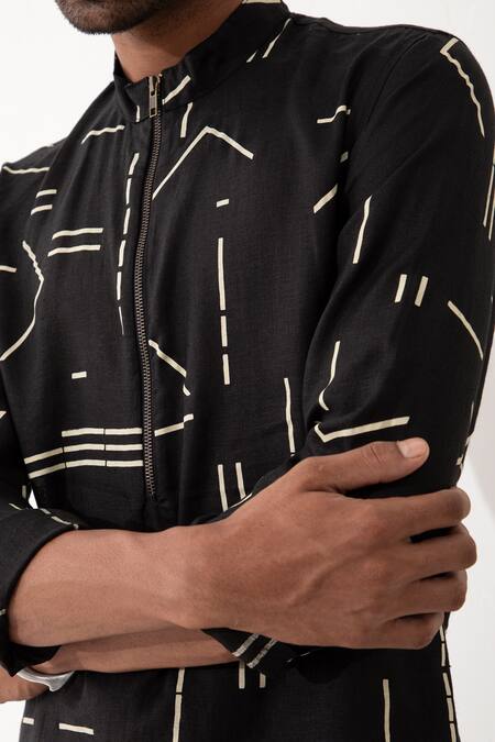 Shop Son Of A Noble Snob Black Linen Hazel Contrast Geometric Print Kurta With Pant Shop_Son Of A Noble Snob_Black Linen Hazel Contrast Geometric Print Kurta With Pant