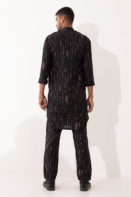 Shop Son Of A Noble Snob Black Linen Zander Blot Printed Kurta With Pant at Aza Fashions Shop_Son Of A Noble Snob_Black Linen Zander Blot Printed Kurta With Pant _at_Aza_Fashions