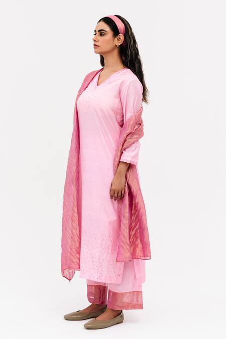 Buy_Naina Jain_Pink Silk, Linen, Tissue Embroidery V-neck Mirror Drop Kurta Set_Online_at_Aza_Fashions