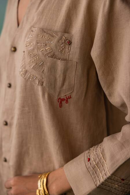 Archana Jaju Brown Linen Embroidery, Sequins, Beads Floral Threadwork Shirt With Pant at Aza Fashions Archana Jaju_Brown Linen Embroidery, Sequins, Beads Floral Threadwork Shirt With Pant_at_Aza_Fashions