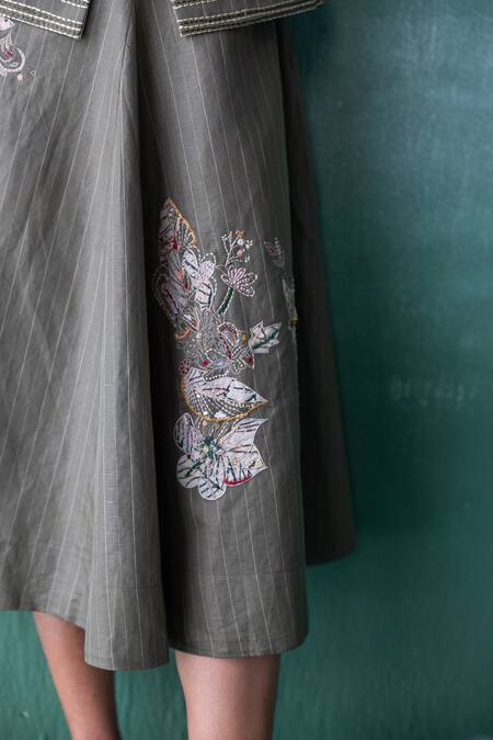 Shop Archana Jaju Green Cotton, Linen Applique, Beads Kalamkari Threadwork Slip Dress With Jacket Shop_Archana Jaju_Green Cotton, Linen Applique, Beads Kalamkari Threadwork Slip Dress With Jacket