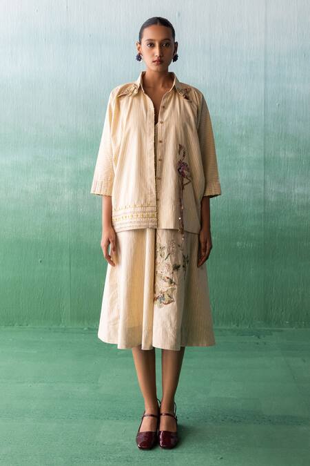 Shop Archana Jaju Yellow Cotton, Linen Beads, Applique V-neck, Kalamkari Slip Dress With Jacket at Aza Fashions Shop_Archana Jaju_Yellow Cotton, Linen Beads, Applique V-neck, Kalamkari Slip Dress With Jacket_at_Aza_Fashions