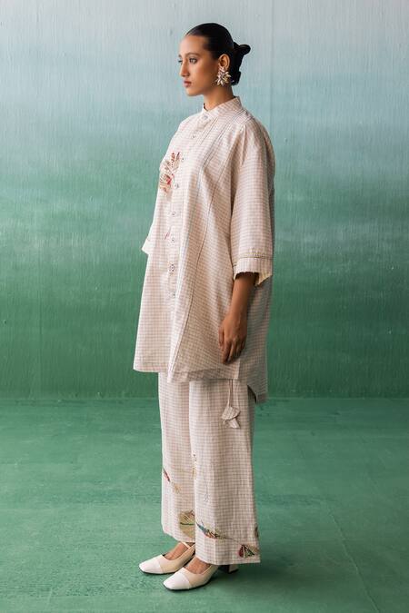 Archana Jaju Beige Cotton, Linen Sequins, Kalamkari Crane Applique Tunic With Pant Online at Aza Fashions Archana Jaju_Beige Cotton, Linen Sequins, Kalamkari Crane Applique Tunic With Pant_Online_at_Aza_Fashions