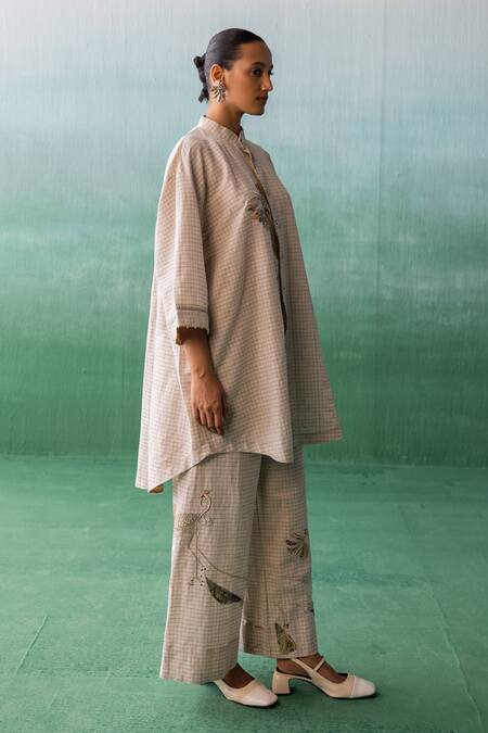 Buy Archana Jaju Beige Cotton, Linen Sequins, Kalamkari Crane Applique Tunic With Pant Online at Aza Fashions Buy_Archana Jaju_Beige Cotton, Linen Sequins, Kalamkari Crane Applique Tunic With Pant_Online_at_Aza_Fashions