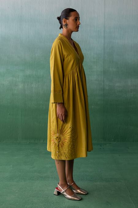 Buy Archana Jaju Yellow Cotton, Linen Applique, Beads V-neck Side Kalamkari Dress Online at Aza Fashions Buy_Archana Jaju_Yellow Cotton, Linen Applique, Beads V-neck Side Kalamkari Dress_Online_at_Aza_Fashions