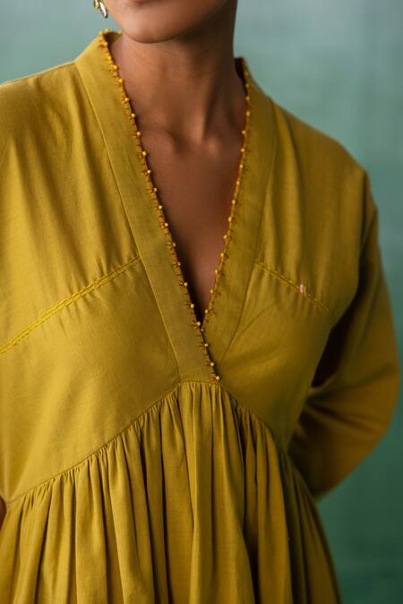 Archana Jaju Yellow Cotton, Linen Applique, Beads V-neck Side Kalamkari Dress at Aza Fashions Archana Jaju_Yellow Cotton, Linen Applique, Beads V-neck Side Kalamkari Dress_at_Aza_Fashions