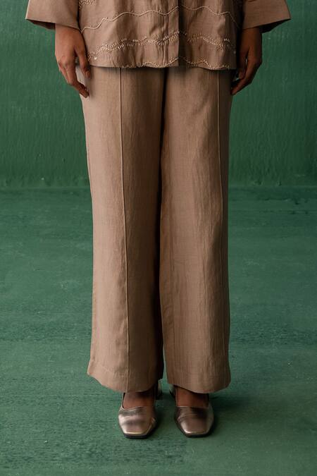Archana Jaju_Brown Chanderi Beads, Embroidery Mandarin Collar Thread Wave Shirt With Pant_Online_at_Aza_Fashions