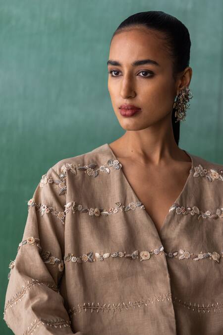 Archana Jaju Brown Linen Embroidery, Applique, Beads Floral Threadwork Shirt With Pant at Aza Fashions Archana Jaju_Brown Linen Embroidery, Applique, Beads Floral Threadwork Shirt With Pant_at_Aza_Fashions