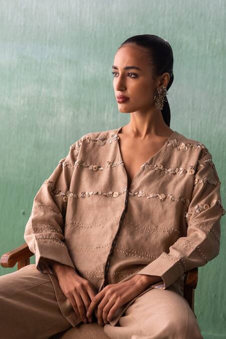 Buy Archana Jaju Brown Linen Embroidery, Applique, Beads Floral Threadwork Shirt With Pant Buy_Archana Jaju_Brown Linen Embroidery, Applique, Beads Floral Threadwork Shirt With Pant