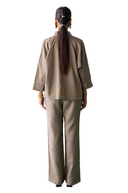 Buy_Archana Jaju_Brown Linen Tassels Shawl Crane Floral Kalamkari Embroidered Shirt With Pant