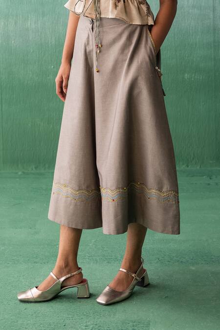 Archana Jaju Beige Chanderi, Linen Beads, Nature Pattern Peplum Top With Flared Pant Online at Aza Fashions Archana Jaju_Beige Chanderi, Linen Beads, Nature Pattern Peplum Top With Flared Pant_Online_at_Aza_Fashions
