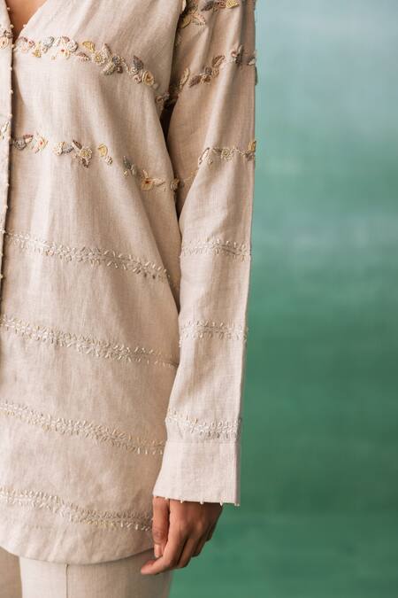Archana Jaju_Beige Linen Embroidery, Applique, Beads V-neck Floral Beadwork Shirt With Pant_Online_at_Aza_Fashions