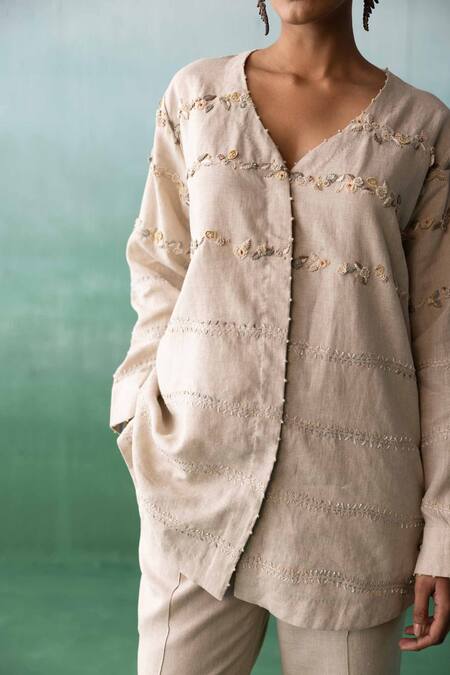 Buy_Archana Jaju_Beige Linen Embroidery, Applique, Beads V-neck Floral Beadwork Shirt With Pant_Online_at_Aza_Fashions