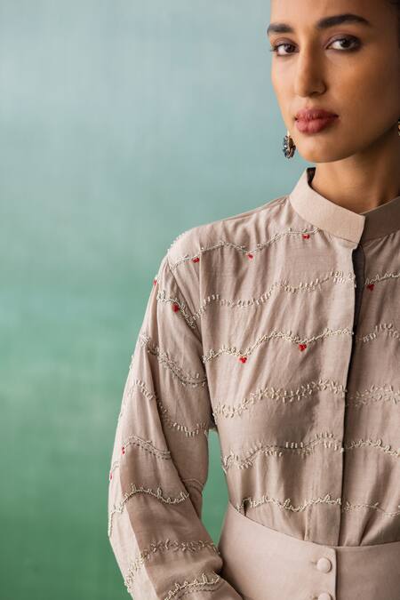 Buy Archana Jaju Grey Cotton, Chanderi Embroidery, Wave Threadwork Shirt With Pleated Skirt Buy_Archana Jaju_Grey Cotton, Chanderi Embroidery, Wave Threadwork Shirt With Pleated Skirt