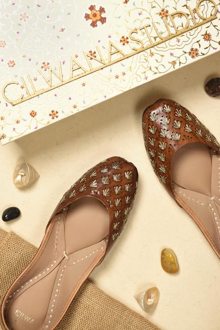 Shop Cilwana Studio Brown Zari Embroidered Juttis at Aza Fashions Shop_Cilwana Studio_Brown Zari Embroidered Juttis _at_Aza_Fashions